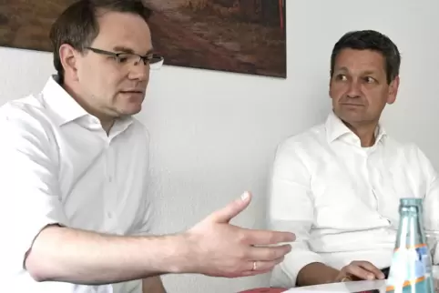 Konkurrenten mit bisher entspanntem Verhältnis: Martin Haller (links) und Christian Baldauf bei einem Doppelinterview in der RHE