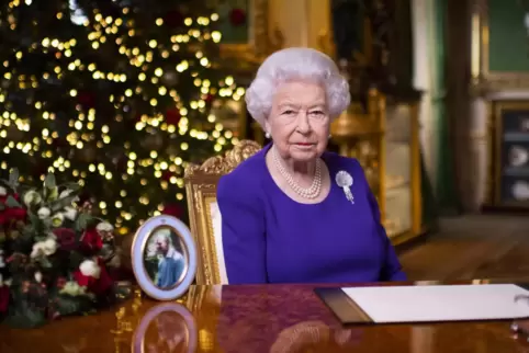 Einsam in der Pandemie: Queen Elizabeth II. bei der Weihnachtsansprache.