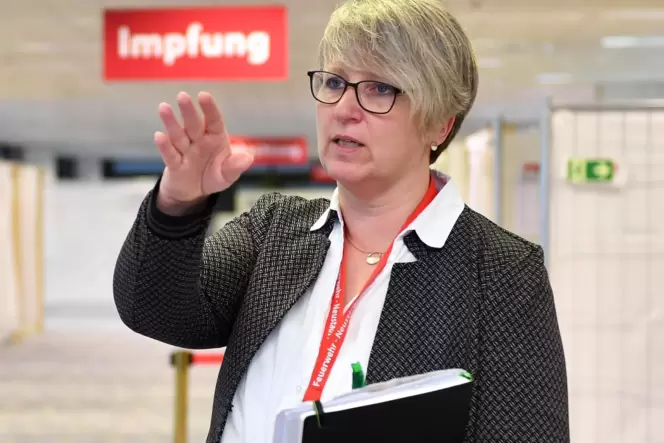 Dass sie Ende 2020 Impfkoordinatorin sein würde, konnte Iris Kobel Anfang 2020 keinesfalls ahnen. Dass sie Ende 2020 Impfkoordinatorin sein würde, konnte Iris Kobel Anfang 2020 keinesfalls ahnen.