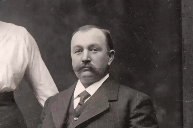 Christian Fuchs, der eigentliche Begr&uuml;nder des &ouml;ffentlichen Personennahverkehrs, auf einem privaten Foto im Jahr 1906.