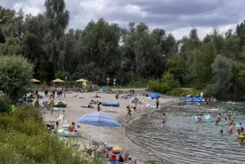 Ist im Pandemiesommer 2020 ein beliebtes Ausflugsziel: der Silbersee in Bobenheim-Roxheim.