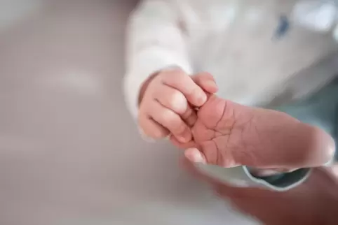 Wie soll das Kind heißen? Diese Frage beschäftigt alle Eltern.