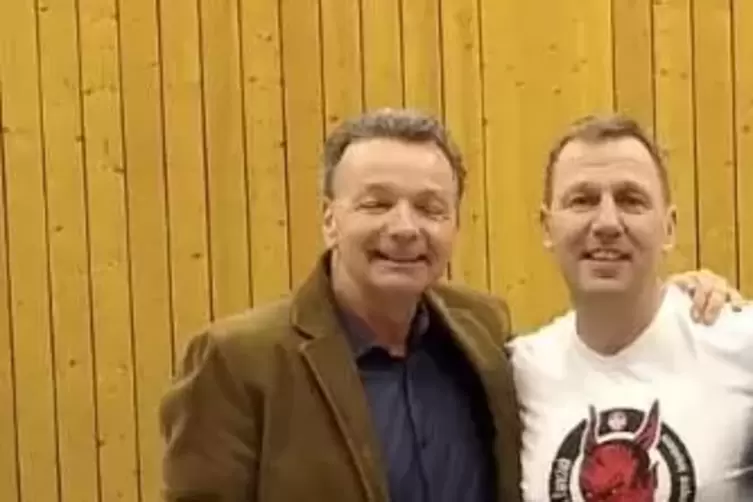 Thomas Iselborn (rechts) mit dem FCK-Aufsichtsratsvorsitzenden Rainer Ke&szlig;ler. 