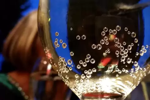 Es muss nicht immer Champagner sein: Regionale Sekte liegen im Trend.