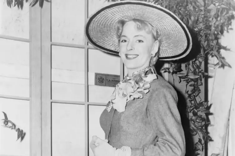  Christine Jorgensen, 1952 als erste geschlechtsangleichend operiert.