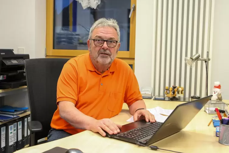 Contwigs B&uuml;rgermeister Karlheinz B&auml;rmann gibt im Oktober seinen R&uuml;cktritt f&uuml;r M&auml;rz bekannt, den er auf Silvester vorzieht.