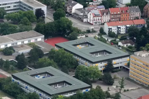 Profitieren auch von den Landesfördermitteln: Purrmann- und Schwerd-Gymnasium.