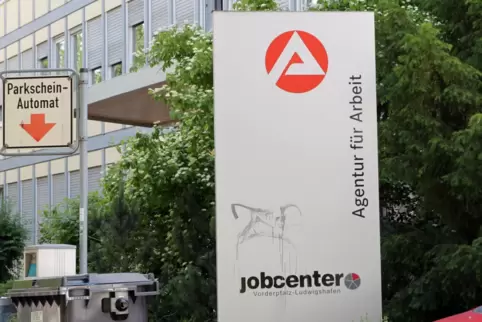 Arbeitsagentur und Jobcenter: Standort in der Bahnhofstraße. 