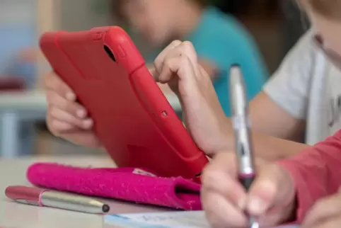 Auch an den Grundschulen hat das digitale Lernen Einzug gehalten.