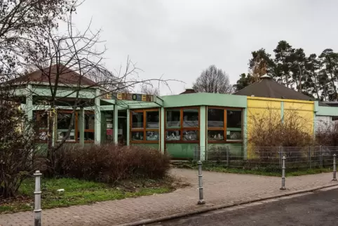 Im Ginsterweg: in die Jahre gekommener Bau der Kita Regenbogen. 