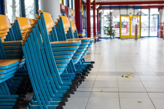 Ob die Schulen auch in Rheinland-Pfalz bis Ende Januar im Lockdown bleiben, wird erst am Mittwoch bekanntgegeben.