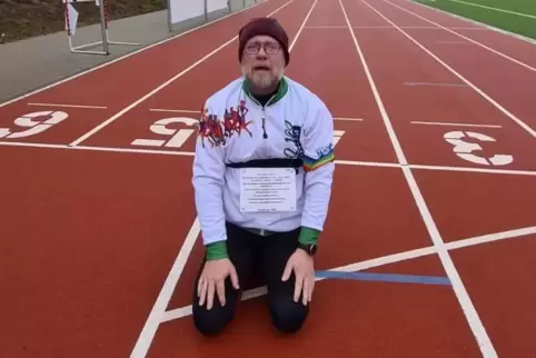 Kaputt, aber glücklich: Holger Weyand nach dem letzten Lauf. 