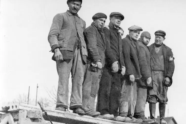 Zwangsarbeiter in Ludwigshafen, die wahrscheinlich auch über das Dulag-Pirmasens in die Pfalz kamen.