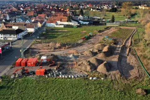 Im Dezember war offizieller Spatenstich im Baugebiet „Südlich Wooggraben, Teilbereich Ost“, das von Dudenhofen kommend direkt am