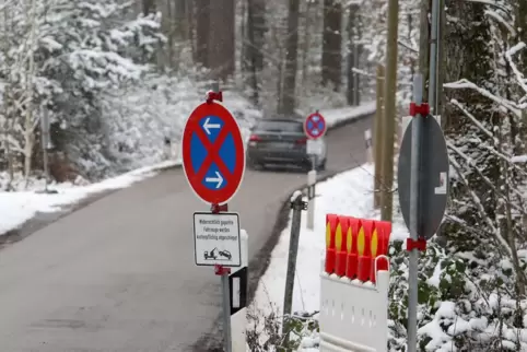Das Ordnungsamt wird die Einhaltung des Parkverbots im Edenkobener Tal kontrollieren. 