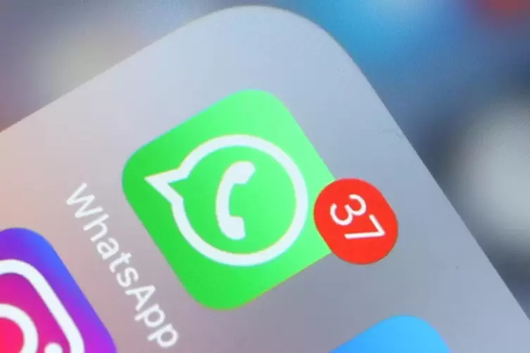 Neue Nachrichten: Ein Großteil der Deutschen nutzt den Messengerdienst Whatsapp.