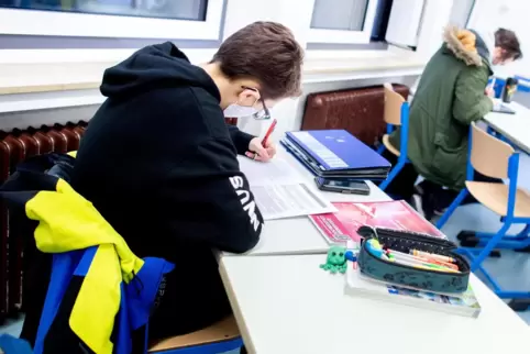 Mehr als 6500 Schüler wollen dieses Jahr ihr Abitur in Rheinland-Pfalz machen.