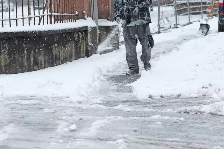 Ein Salzstreuer an der Wei&szlig;en Kaserne.