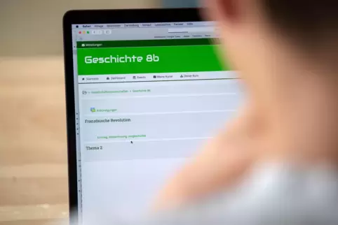 Viele Schulen organisieren über Moodle den Fernunterricht.