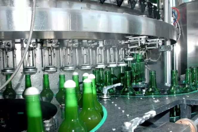 Chef Sven Bischoff und der Generalbevollmächtigte Volker Müller sind überzeugt, dass die Winnweilerer Brauerei eine Zukunft hat.