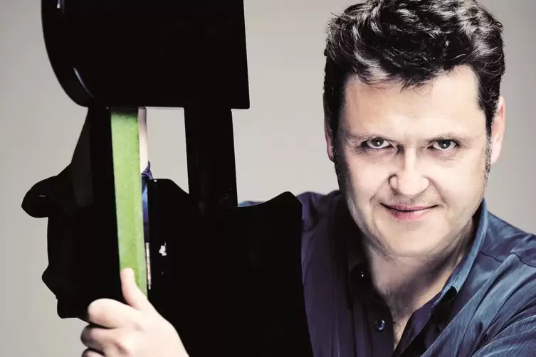 Pianist Paul Rivinius begeisterte das Hambacher Publikum bereits einmal 2014.