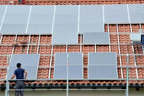 Über die Kosten und die Wirtschaftlichkeit einer Solaranlage können sich die Rheinland-Pfälzer bald landesweit auf einer Plattfo