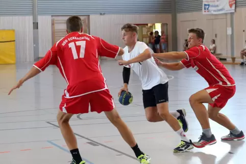 Saison abgebrochen: Waldsees A-Jugend (weiß), hier im Sommer 2018.