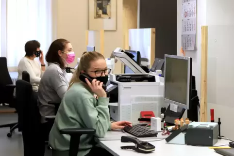 Das Bürgerbüro in Landau hat auch im Lockdown geöffnet.
