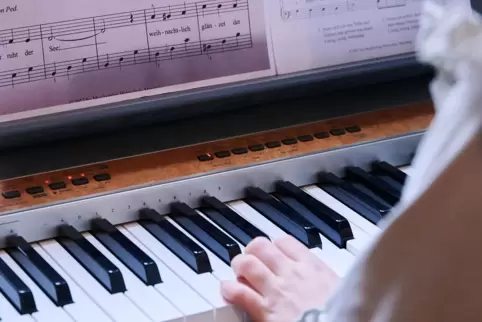 Keyboard ist eines der Instrumente, das erlernt werden kann. 
