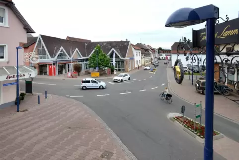Häufig Thema: die Kreuzung in Dudenhofens Ortsmitte.
