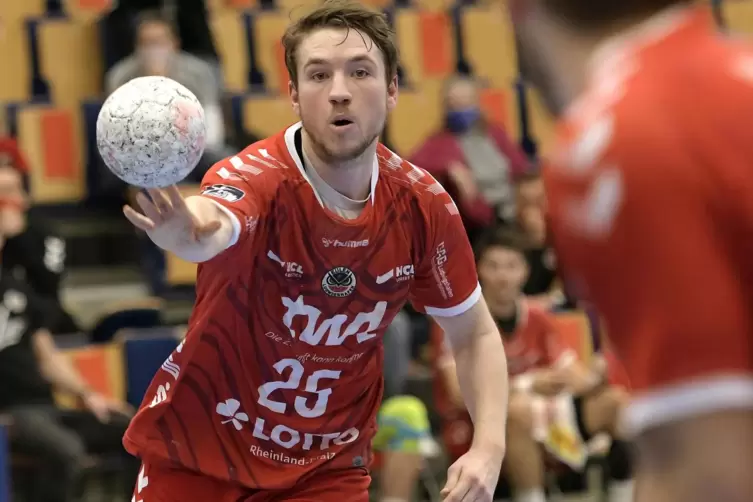 Dominik Mappes wurde 2018 ins All-Star-Team der Handball-Bundesliga gewählt. Im Juni ist nach zwei Jahren Schluss bei den Eulen.