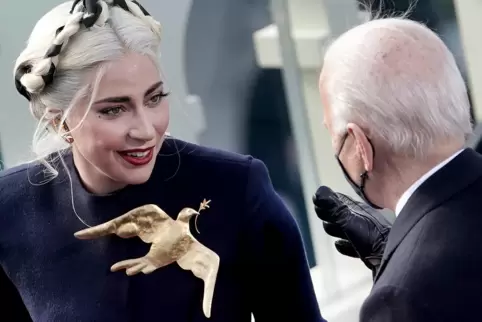 Politik und Show gehen in Amerika Hand in Hand: Lady Gaga am Mittwoch bei der Vereidigung Joe Bidens zum US-Präsidenten.