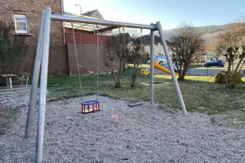Ein Spielplatz für Kleinkinder ist in der Olsbrückener Dorfmitte entstanden. 