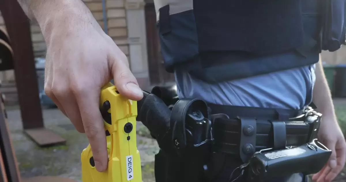 Einsatz von Elektropistolen von Landauer Polizei bewhrt sich - Landau -  DIE RHEINPFALZ