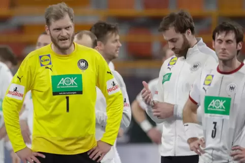 Entäuschte Spieler, links Johannes Bitter, rechts Uwe Gensheimer.