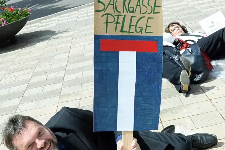 2014: Demo zugunsten der Pflegekr&auml;fte.