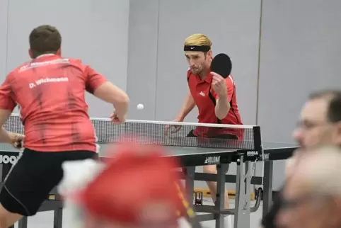 Drei Spiele haben die Oberliga-Herren des TTC Nünschweiler um Kapitän Thomas Veith (rechts) bis Oktober gemacht, seither pausier