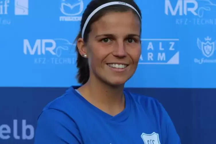 Seit 2014 spielt Lena Zimmermann in f&uuml;r den Regionalligisten SC Siegelbach.
