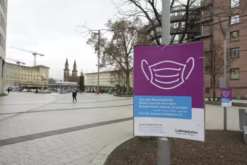 In der Innenstadt bleibt es wohl bei der Maskenpflicht.