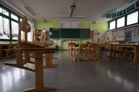 Leeres Klassenzimmer: Wie in dieser Schule im baden-württembergischen Denkendorf sieht es auch in den Grundschulen rund um Speye