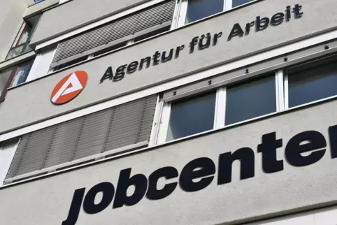 Corona-Pandemie hinterlässt Spuren auf dem Arbeitsmarkt.