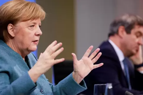 Treffen sich bald wieder: Angela Merkel (CDU) und Markus Söder (CSU).