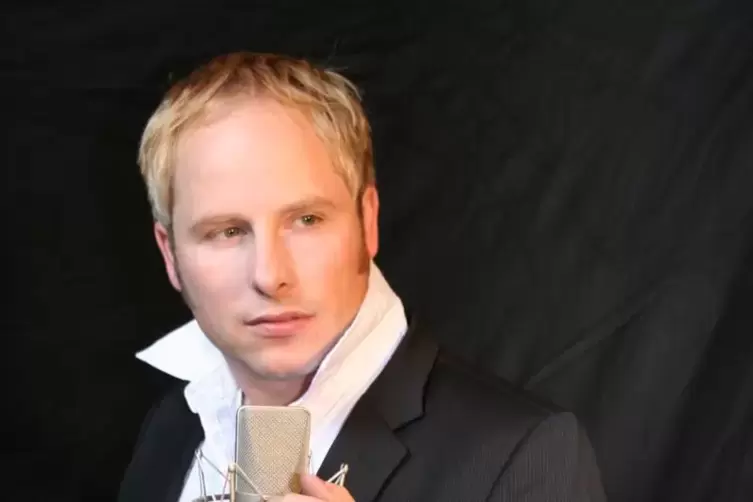 Hat seine Agentur f&uuml;r Regaleinrichtung wiederbelebt: Pop-Preistr&auml;ger Robin Sun aus Freinsheim.