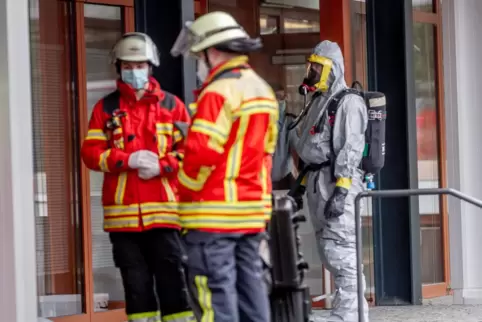 Einsatz mit Schutzanzug. 