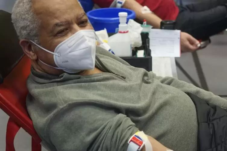 Carlos Rodriguez spendet zum 48. Mal Blut.