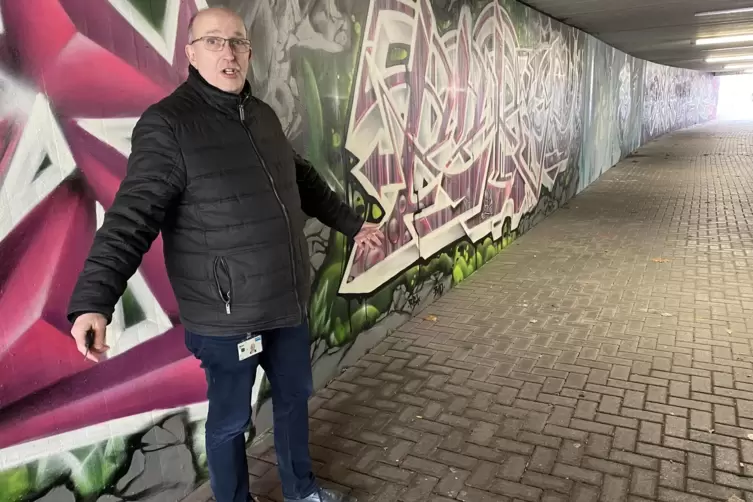 Meier findet das Graffiti-Pilotprojekt in Oppau gut.