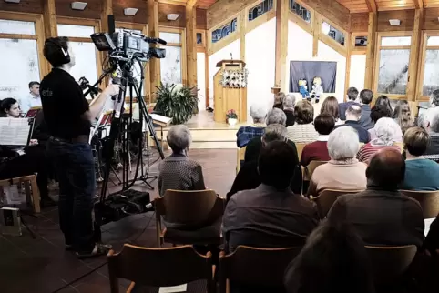 Gottesdienst bei der Stadtmission 2018.