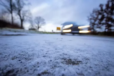 Einigen Autofahrern wurde die Glätte auf den Straßen rund um Frankenthal zum Verhängnis. 