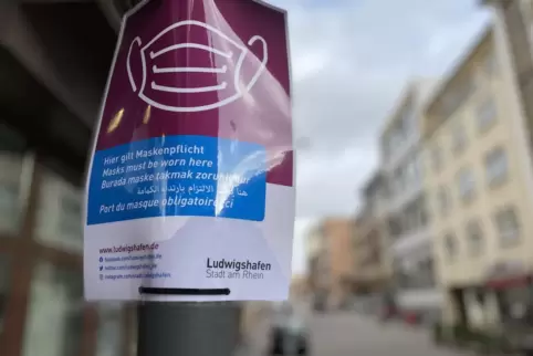 In Ludwigshafens Innenstadt gilt seit Dienstag keine Maskenpflicht mehr. 