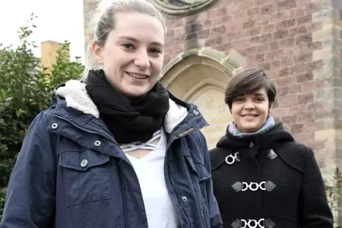 Carina Haag und Eva Voigt (von links) haben jeweils einen von zehn Sitzen im Bobenheim-Roxheimer Presbyterium ergattert und werd